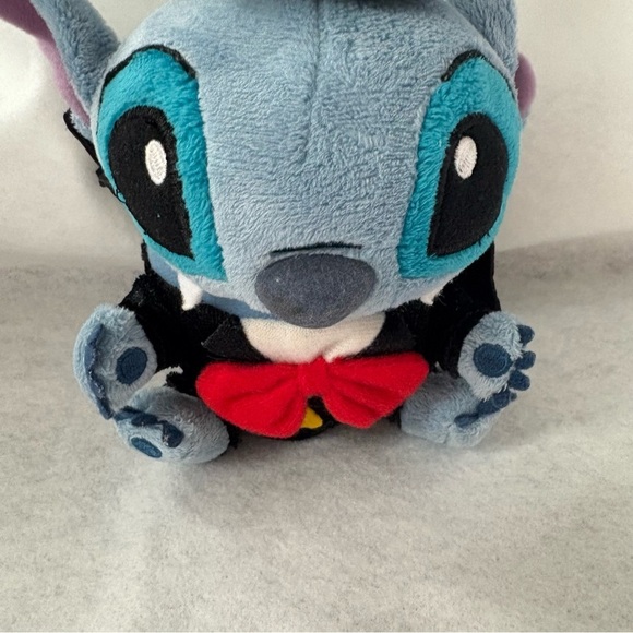 STITCH Dracula Holder Halloween Disney Japan Red Bow Tie Blue Black - Picture 7 of 13